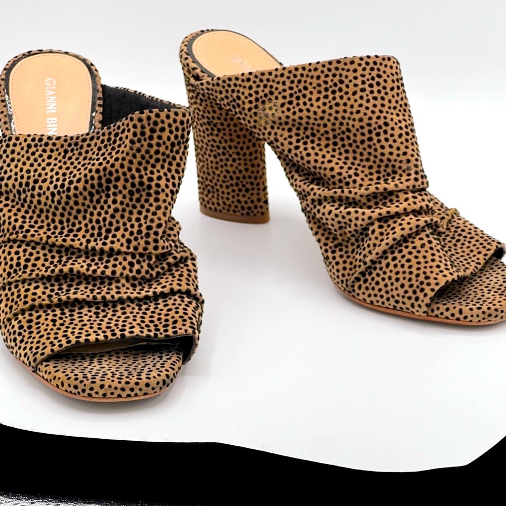 Gianni Bini Suede Mules Block Heel Cheetah Chunky Open Toe Mob Wife 9 Korran
